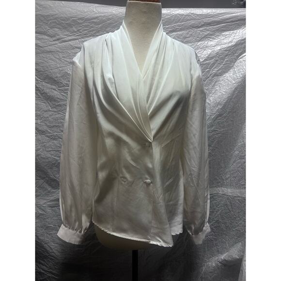 5 White/Cream Button Up Shirts, 4 Talbots, 1 Anne Taylor, Sizes 6-8 - Picture 3 of 10